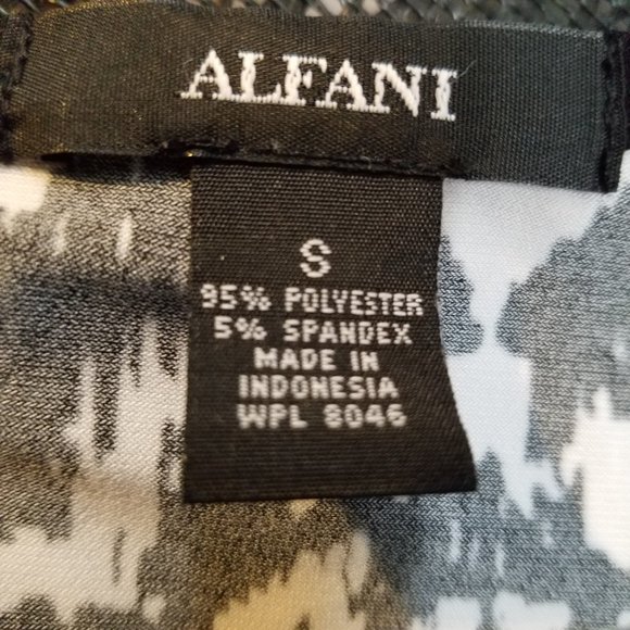 Alfani Floral Pullover Top Round Neckline Short Sleeves Black White Print Small - Picture 4 of 13